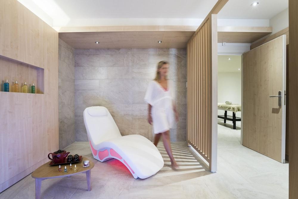 Hotel Helios & Spa - Ile Des Embiez Six-Fours-les-Plages Bagian luar foto