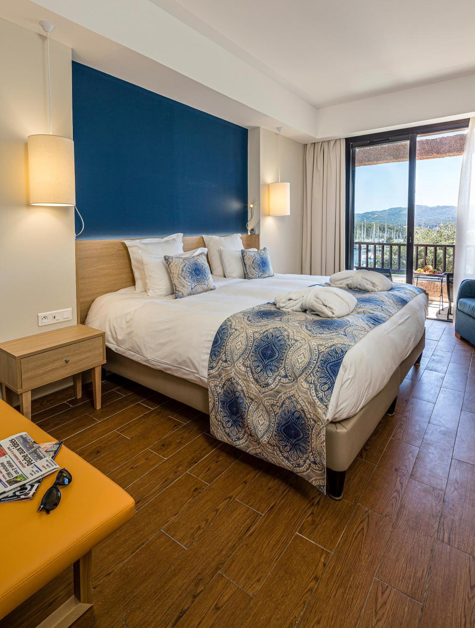 Hotel Helios & Spa - Ile Des Embiez Six-Fours-les-Plages Bagian luar foto