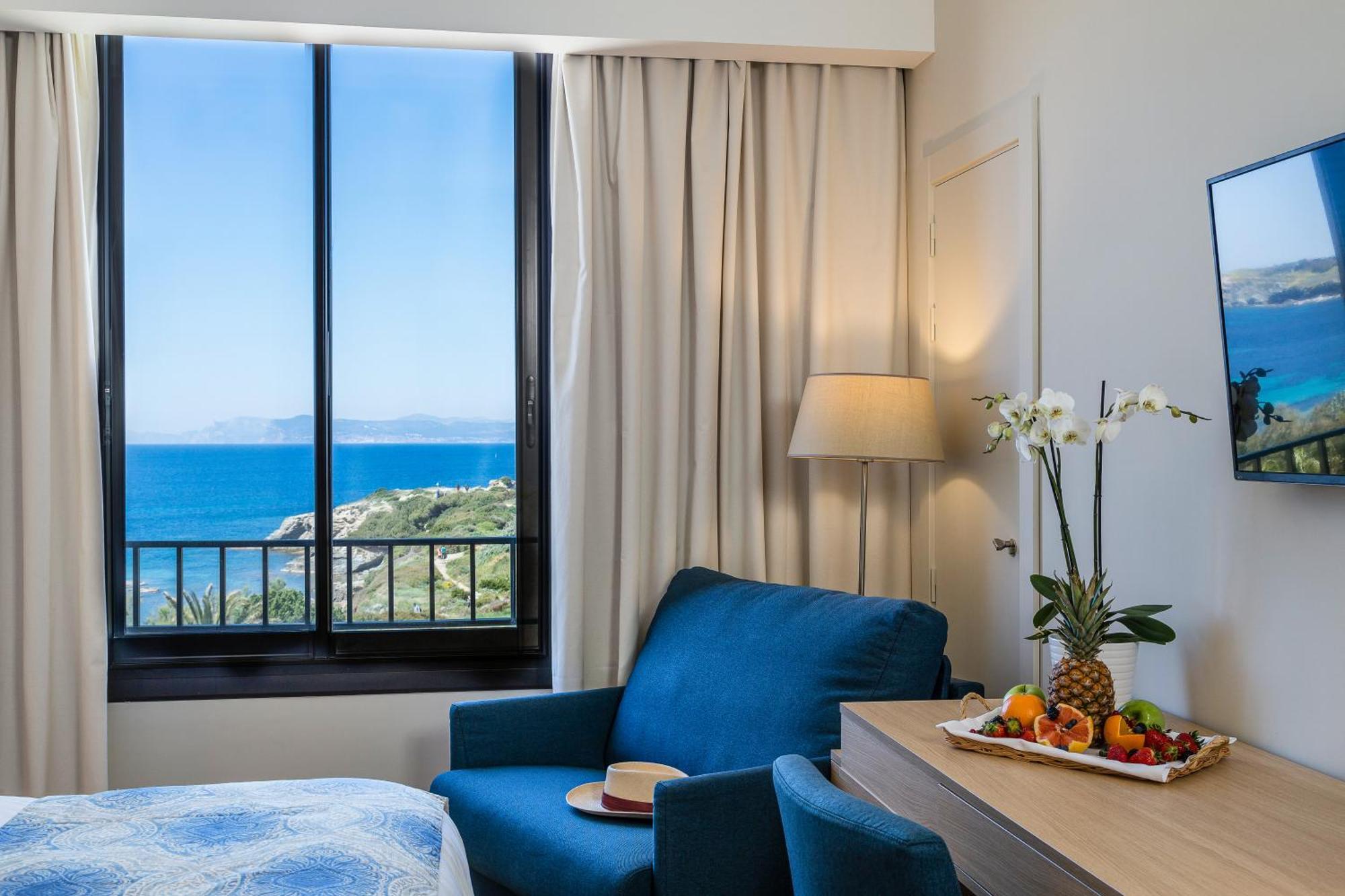Hotel Helios & Spa - Ile Des Embiez Six-Fours-les-Plages Bagian luar foto
