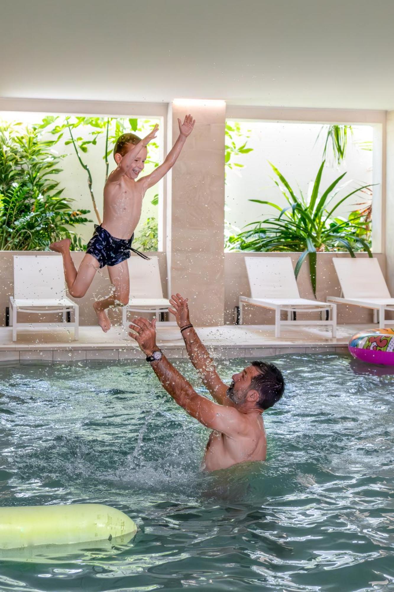 Hotel Helios & Spa - Ile Des Embiez Six-Fours-les-Plages Bagian luar foto