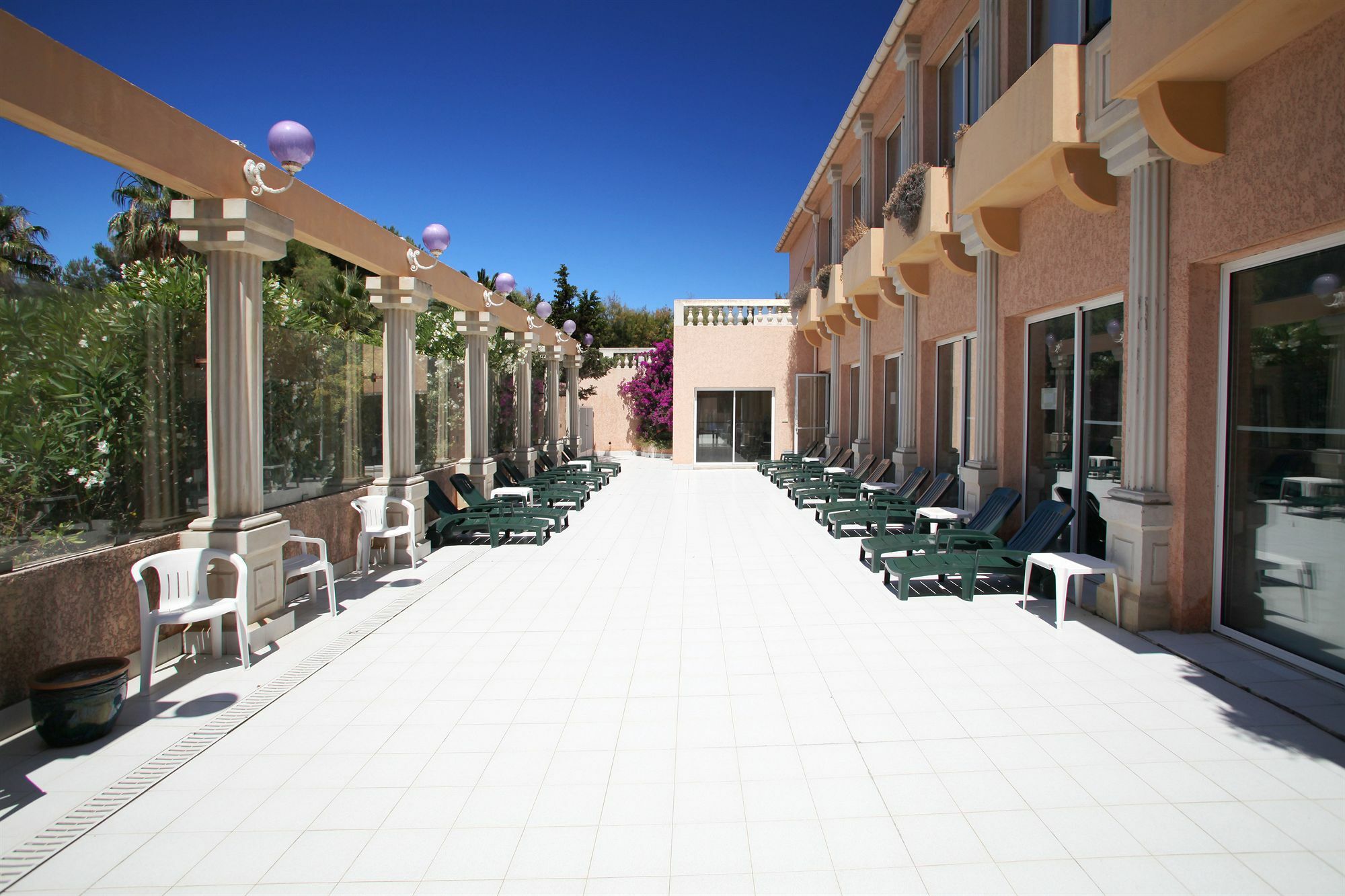 Hotel Helios & Spa - Ile Des Embiez Six-Fours-les-Plages Bagian luar foto