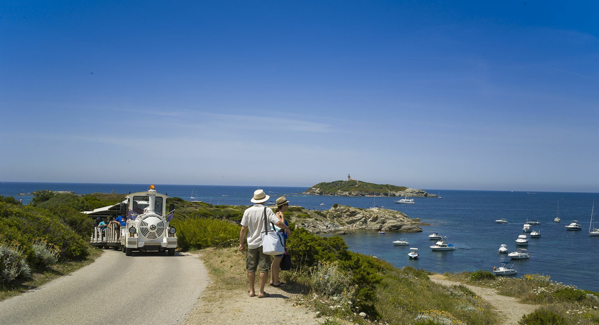 Hotel Helios & Spa - Ile Des Embiez Six-Fours-les-Plages Bagian luar foto